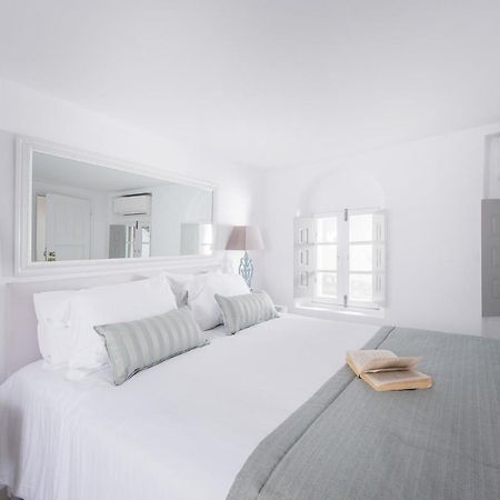 Aqua Mare Luxury Suites Imerovigli  Zewnętrze zdjęcie