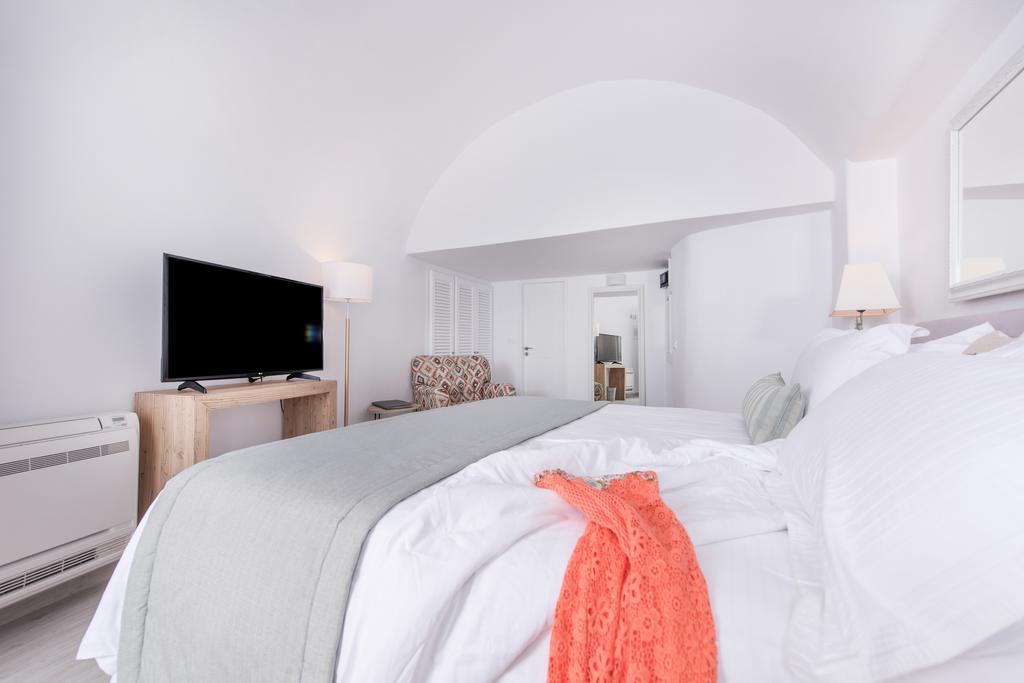 Aqua Mare Luxury Suites Imerovigli  Zewnętrze zdjęcie